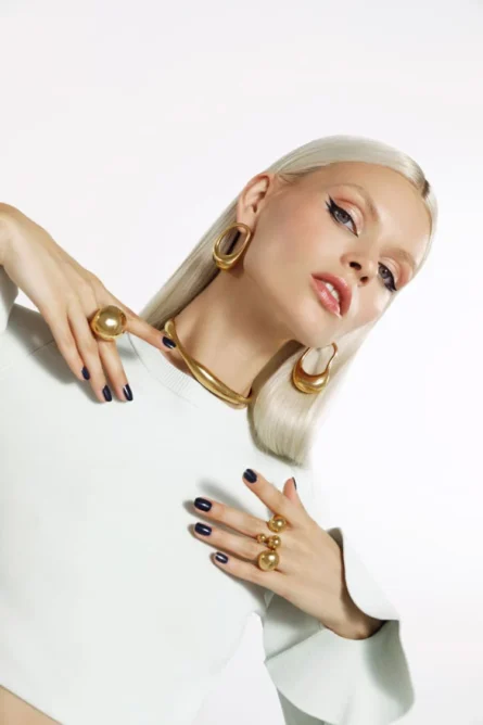 LARGE HOOP EARRINGS - Image 2