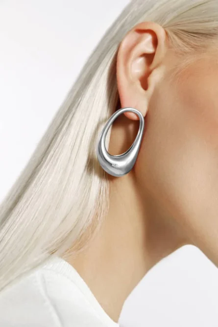 LARGE HOOP EARRINGS - Image 5