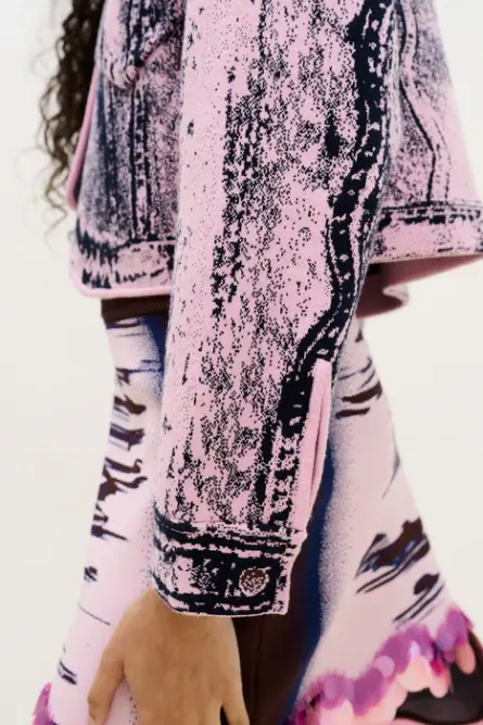 CHITAL DENIM PRINT CROPPED JACKET - Image 4